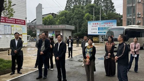 鼎城区政协十届五十四次主席会议专题视察“农村学校基础设施建设”工作